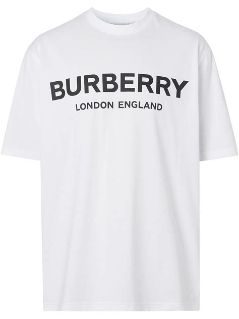 burberry t shirt mit logo b|burberry store online.